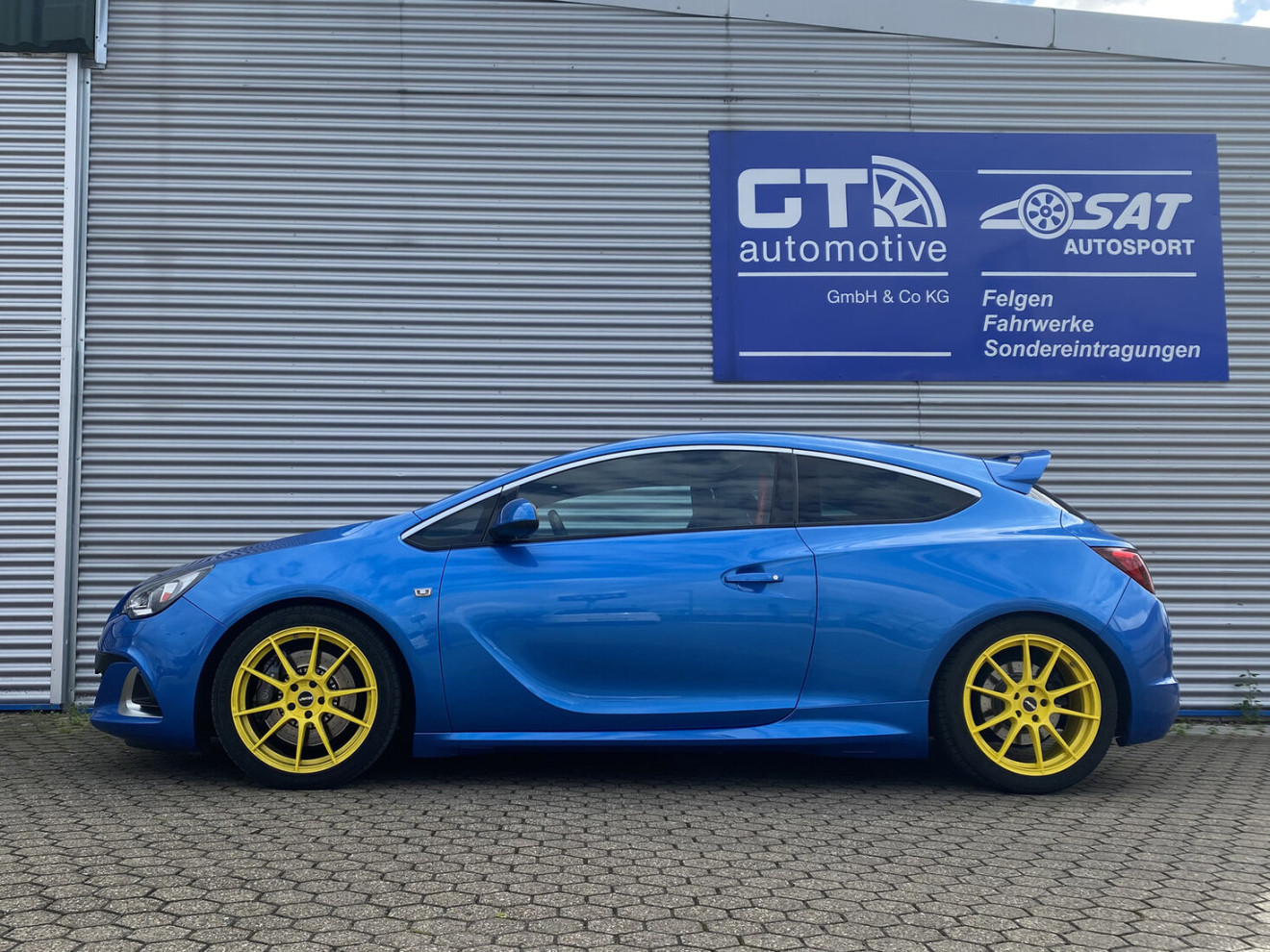 TUNING- NEWS: Opel Astra OPC Tieferlegung H&R Sportfedern - TUNING- NEWS: Opel Astra OPC Tieferlegung H&R Sportfedern -
